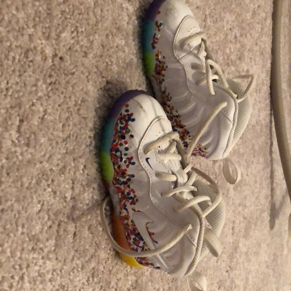 Fruiti pebbles toddler Nike’s